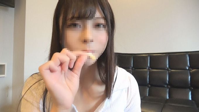 FC2-PPV-1260867 真的超可愛【私拍・完全露臉】現役女大學生無套做愛中出