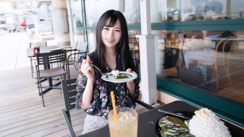 FC2-PPV-3057199 與姿容端麗的美人辦公室女士，在休日海岸淫欲約會&middot;&middot;&middot;發洩的她性欲接受本能，追求互相生中出! !喉嚨深處射精!