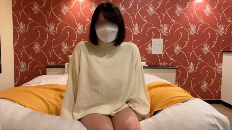 FC2-PPV-4532726 【番外編】任性身軀的H罩杯女大學生20歳。一面品嘗感度良好的爆乳一面被無套肉棒抽插到射乾&rarr;中出。