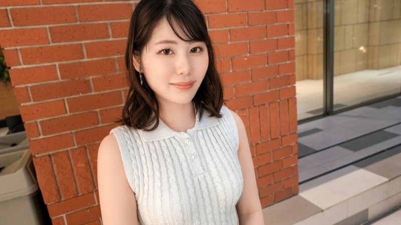 SIRO-5580 漂亮的彈珠機店員來到這裡,因為她覺得自慰還不夠！她白皙的肌膚和豐滿的臀部會讓你慾火焚身！她極度的性慾得不到滿足,甚至不用思考就達到了高潮,「感覺真好！」真是太色情了！ 【首次拍攝】網路AV申請→AV體驗拍攝2483