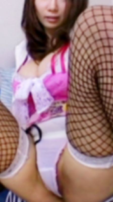 FC2-PPV-4904206 【素人映像/特価】SNSで話題になった爆乳塾講師(20代/Ⅰカップ)に大量中出し。男を誘惑して解雇された美顔美体の講師を自宅で独占ハメ撮り。