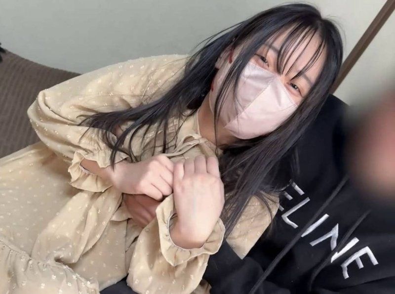 FC2-PPV-4670431 【素人18歲♡】可愛的越南女孩GUYEN醬♡敏感的乳頭被玩弄得高潮連連！雖然是超危險期，但還是毫不猶豫地進行中出！