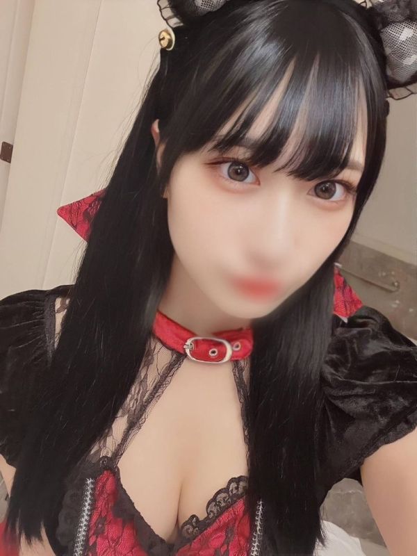 FC2-PPV-4851509 【无码 / 初次大量颜射 / 初次Cosplay】传说中的美女S酱！竟然是初次Cosplay！在艺人等级的美丽脸蛋上大量颜射！【高画质原版5GB】